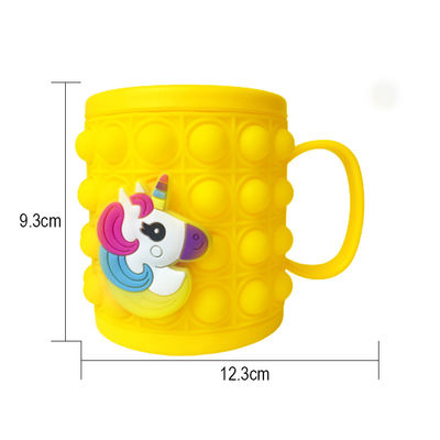 ซื้อ ปลอดภัยและมีประสิทธิภาพ การให้อาหารเด็ก ซิลิโคน ถ้วยการ์ตูนถอนได้ จับเด็ก รักถ้วยแปรงสีฟัน online manufacture