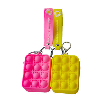 Pop Silicone Small Coin Purses สินค้าที่กำลังได้รับความนิยมจาก Square Bubble